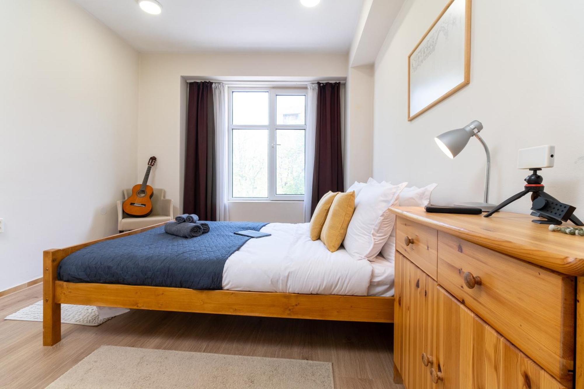 Apartment Chic Urban Getaway In Center Plovdiv